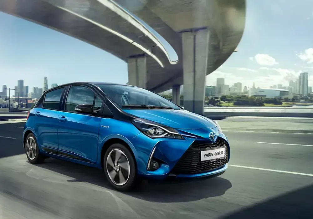 Ile pali Toyota Yaris Hybrid? Sprawdź realne spalanie i oszczędności