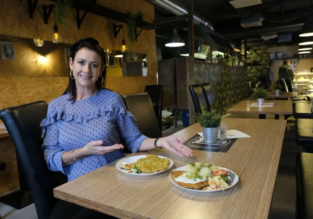 Co zjeść w Toruniu? Odkryj najlepsze lokalne smaki i restauracje