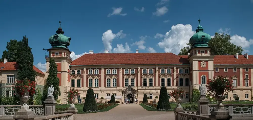 Zamek w Łańcucie bilety – ceny, godziny otwarcia i jak uniknąć kolejek
