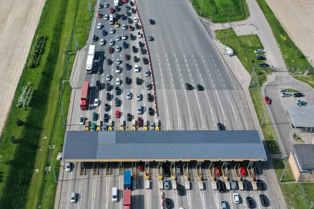 Jak jechać autostradą bez aplikacji i uniknąć zbędnych kosztów