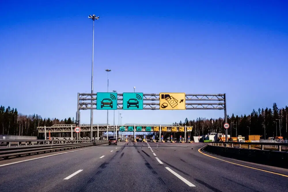 Jak zapłacić za autostradę - 5 prostych metod, które musisz znać