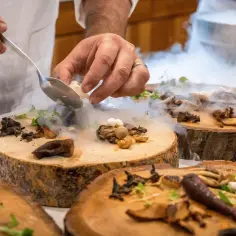 Najlepsze restauracje i kawiarnie na Żoliborzu: Twój przewodnik