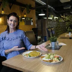 Co zjeść w Toruniu? Odkryj najlepsze lokalne smaki i restauracje