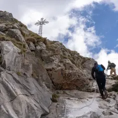 Ile km ma szlak na Giewont? Odkryj długości tras i trudności