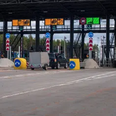 Czy można płacić kartą na autostradzie A1? Sprawdź dostępne metody płatności