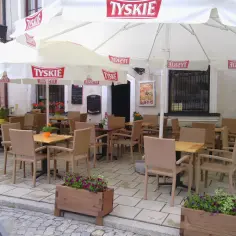 Co zjeść w Sandomierzu? Odkryj najlepsze lokalne smaki i restauracje