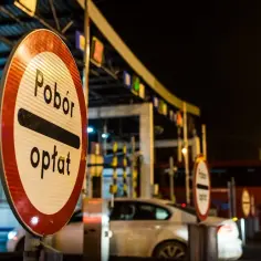 Ile płaci się za bramki na autostradzie? Sprawdź koszty i zniżki