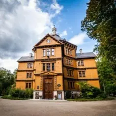 Cennik pałacu w Antoninie – poznaj ceny i oferty noclegów