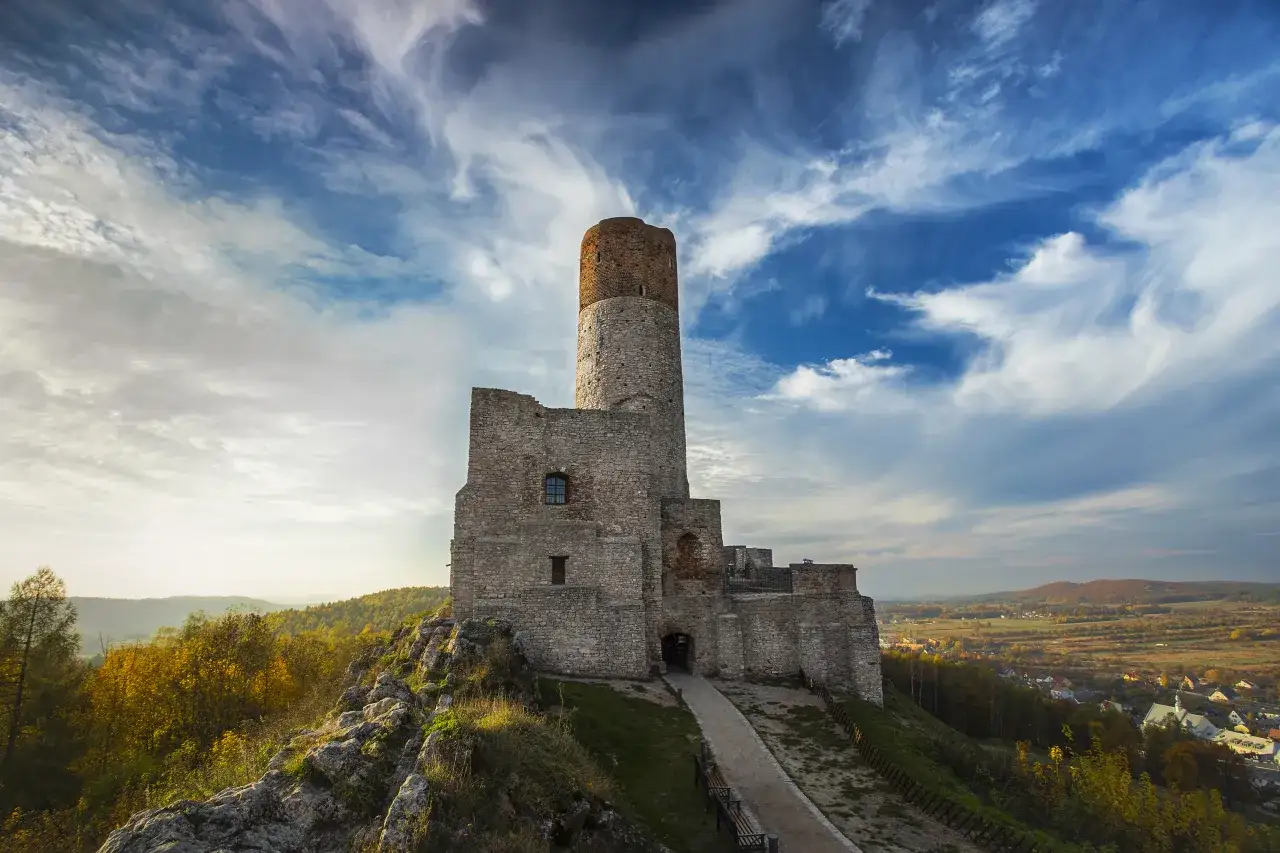 Zdjęcie Zamek królewski w Chęcinach - historia, atrakcje i praktyczne informacje