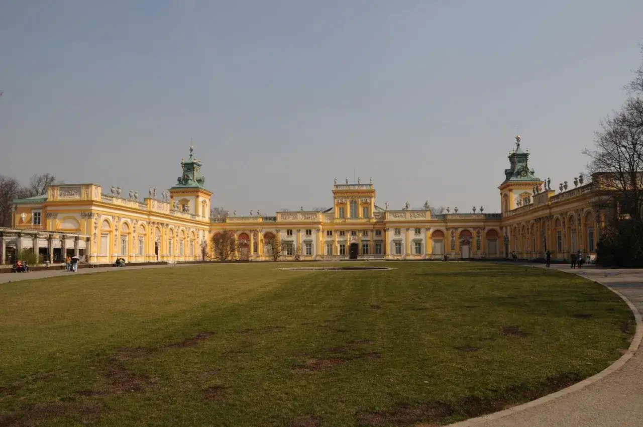 Zdjęcie Pałac królewski w Wilanowie - historia, architektura i atrakcje muzealne