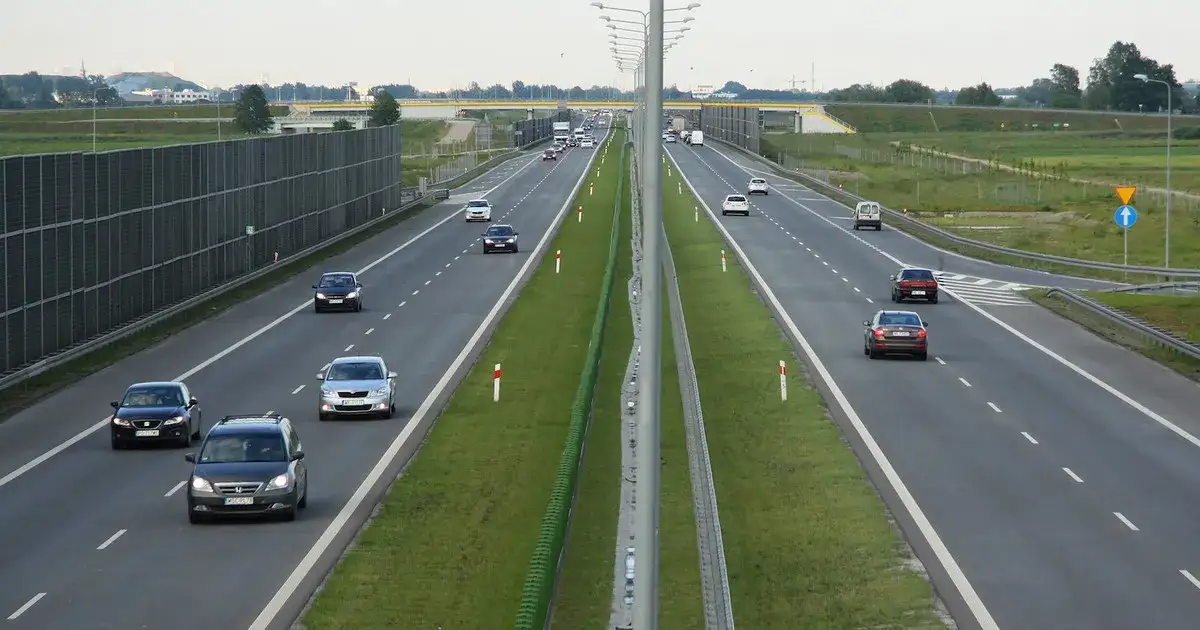 Zdjęcie Czym się różni autostrada od drogi ekspresowej? Kluczowe różnice