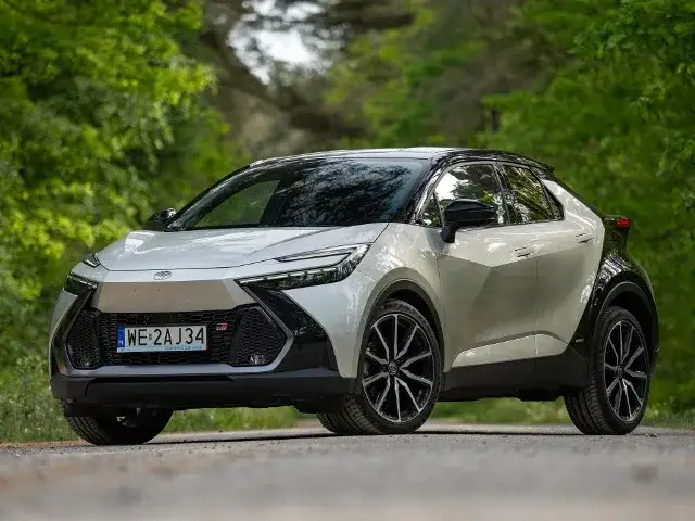 Zdjęcie Ile pali toyota c hr hybrid? Sprawdź zaskakujące wyniki spalania