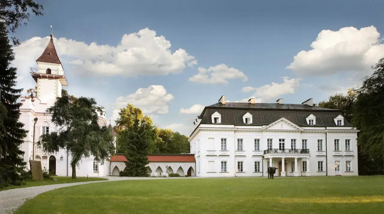 Zdjęcie Pałac w Radziejowicach: historia, atrakcje i tajemnice miejsca