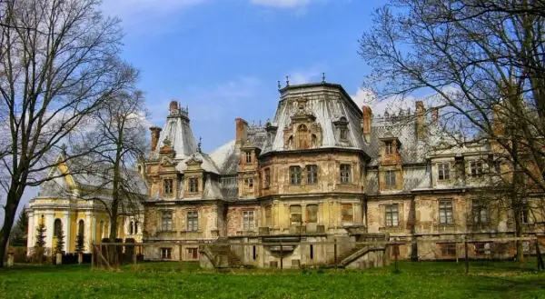 Pałac Sobańskich w Guzowie: Historia, architektura i aktualny stan