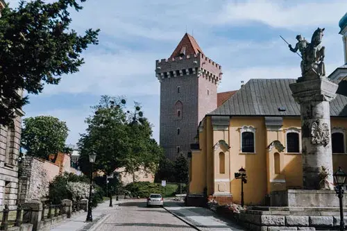 Co to jest szlak piastowski i dlaczego warto go poznać?