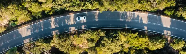 Ile kilometrów przejedzie samochód elektryczny? Zasięg, który zaskakuje