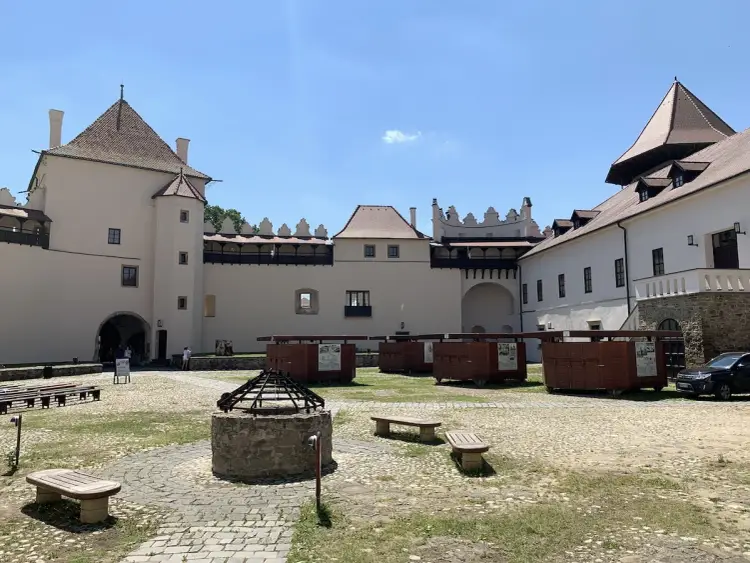 Zamek w Kieżmarku - odkryj fascynującą historię i tajemnice atrakcji